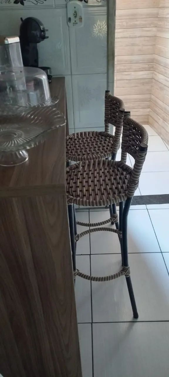 Cadeira alta para mesa americana.  - Foto 2