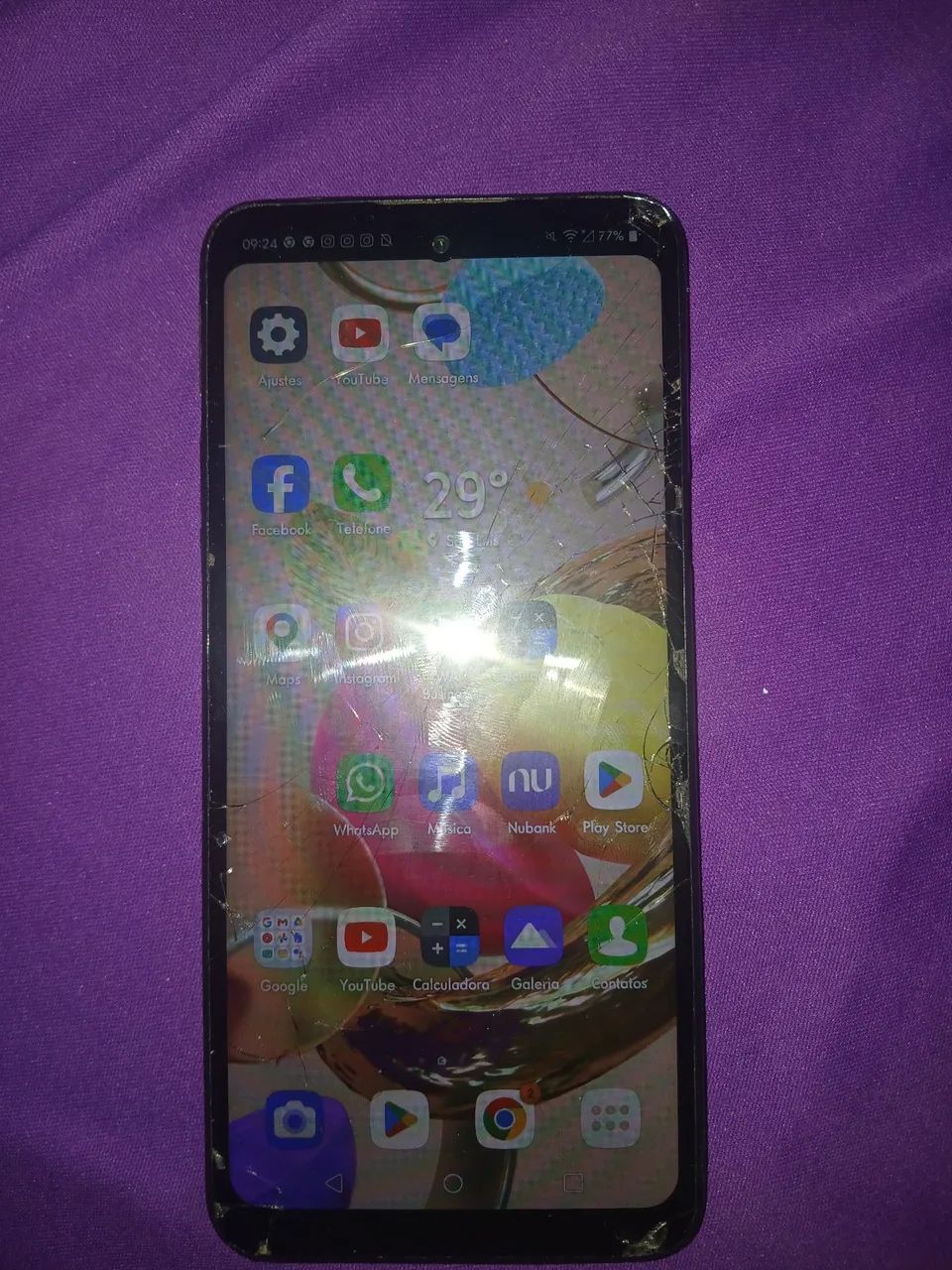 Meu celular LGK52 normal perfeito bateria 100 % 64gb com defeito 
