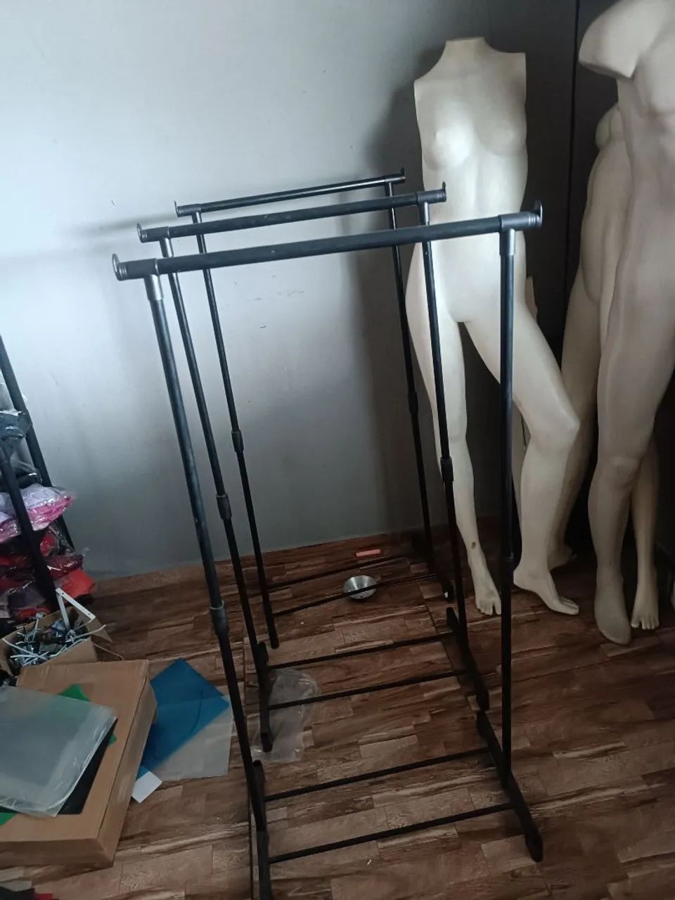 Arara de chão estilo industrial - Foto 2