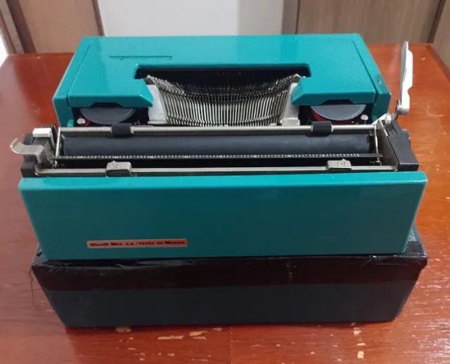 Máquina de escrever Olivetti Dora - Foto 4