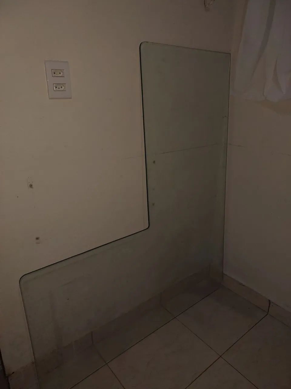 Vende-se balcão de vidro 