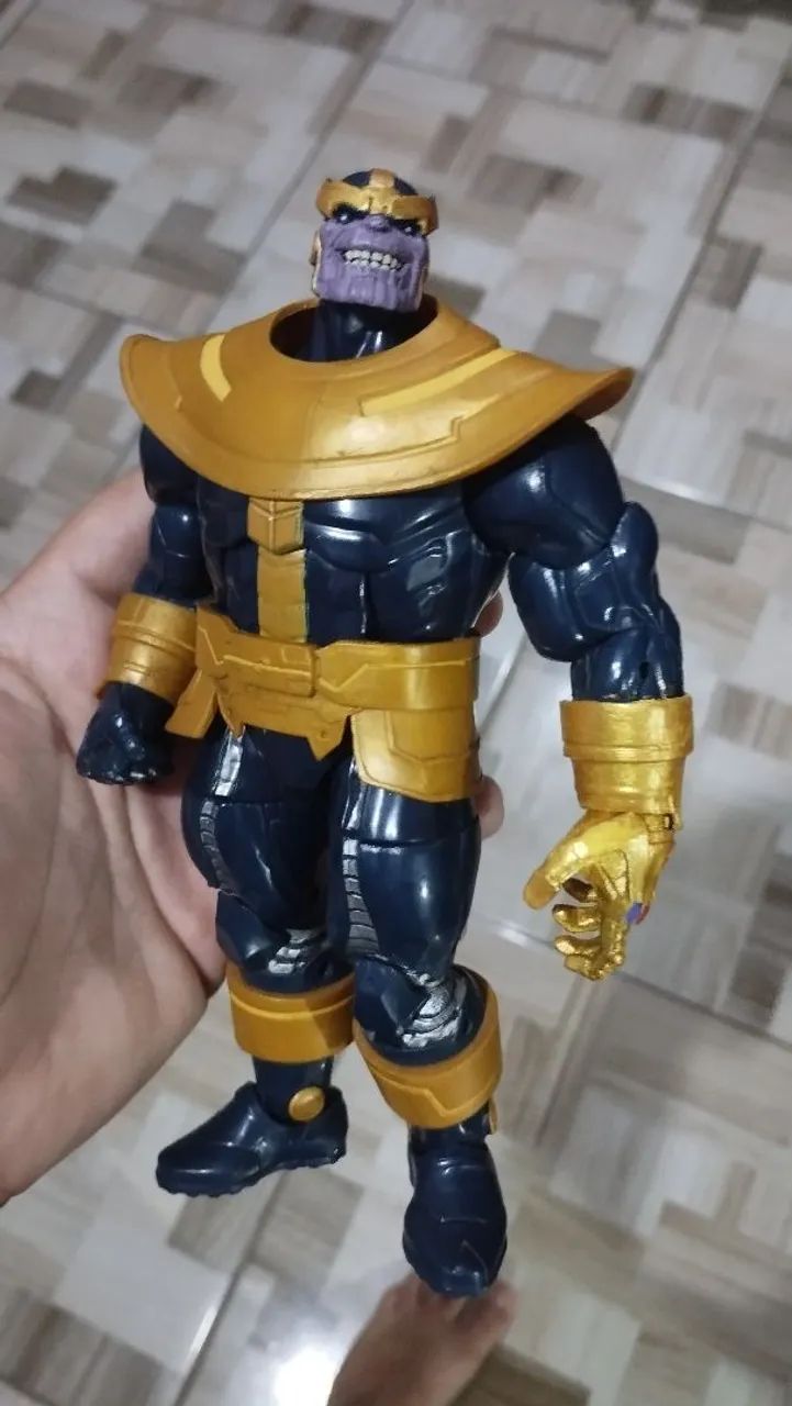 Vendo Thanos Marvel legends  - Foto 3