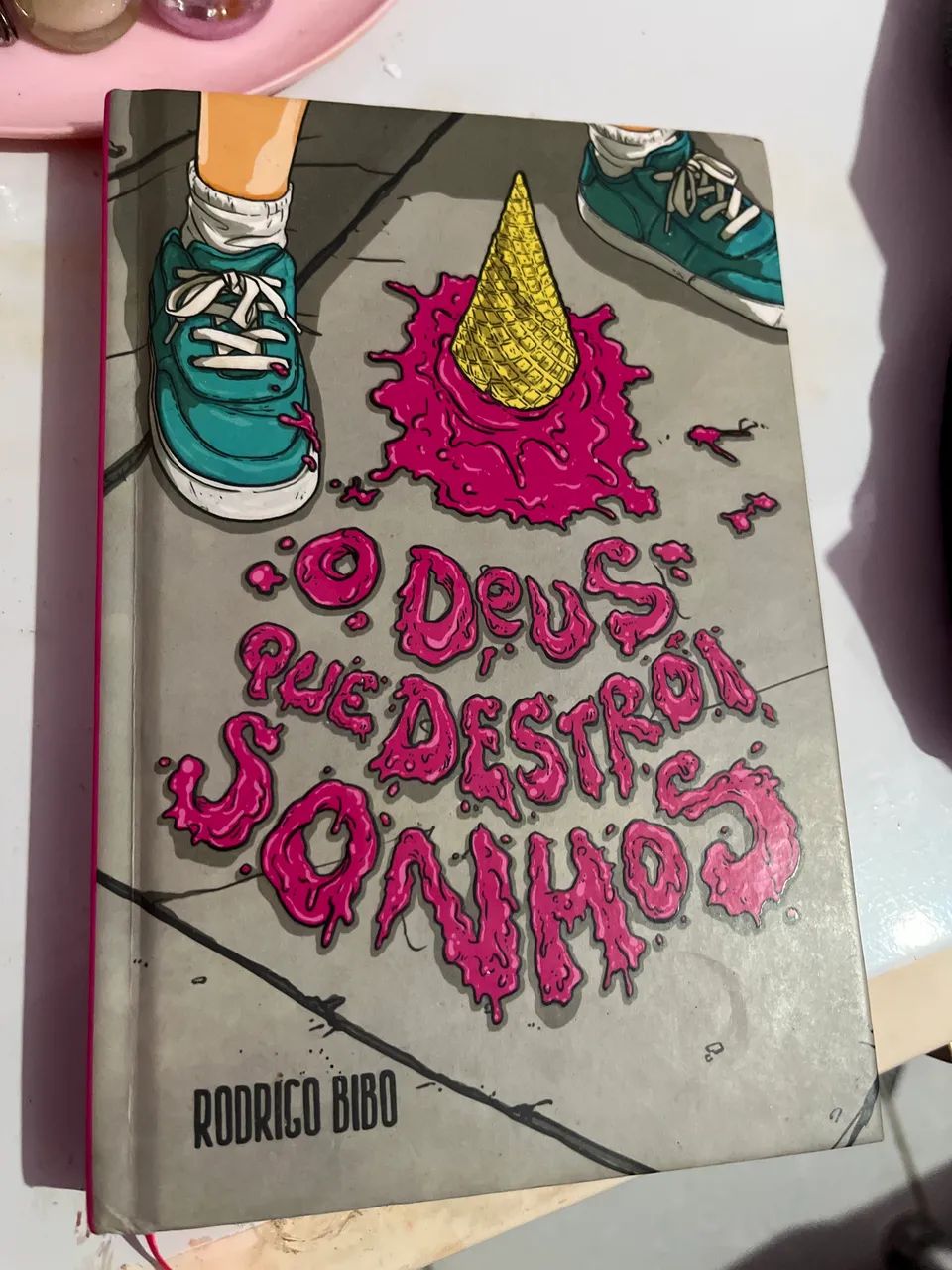 Livro semi novo 