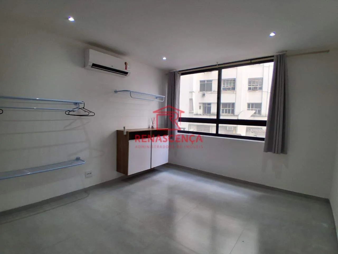 Apartamento de 1 Quarto no Centro.
