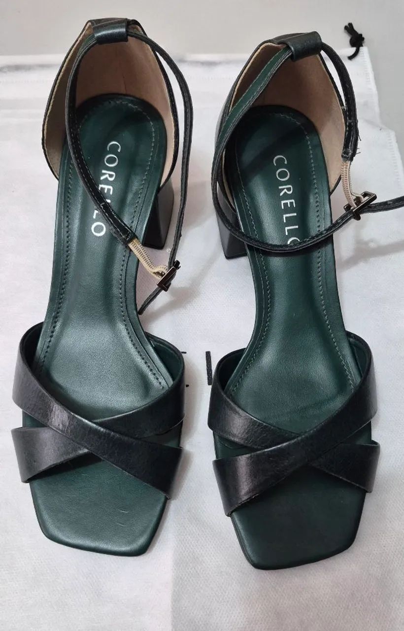 Sandalia Corello Salto Bloco 100% Couro Verde Oliva