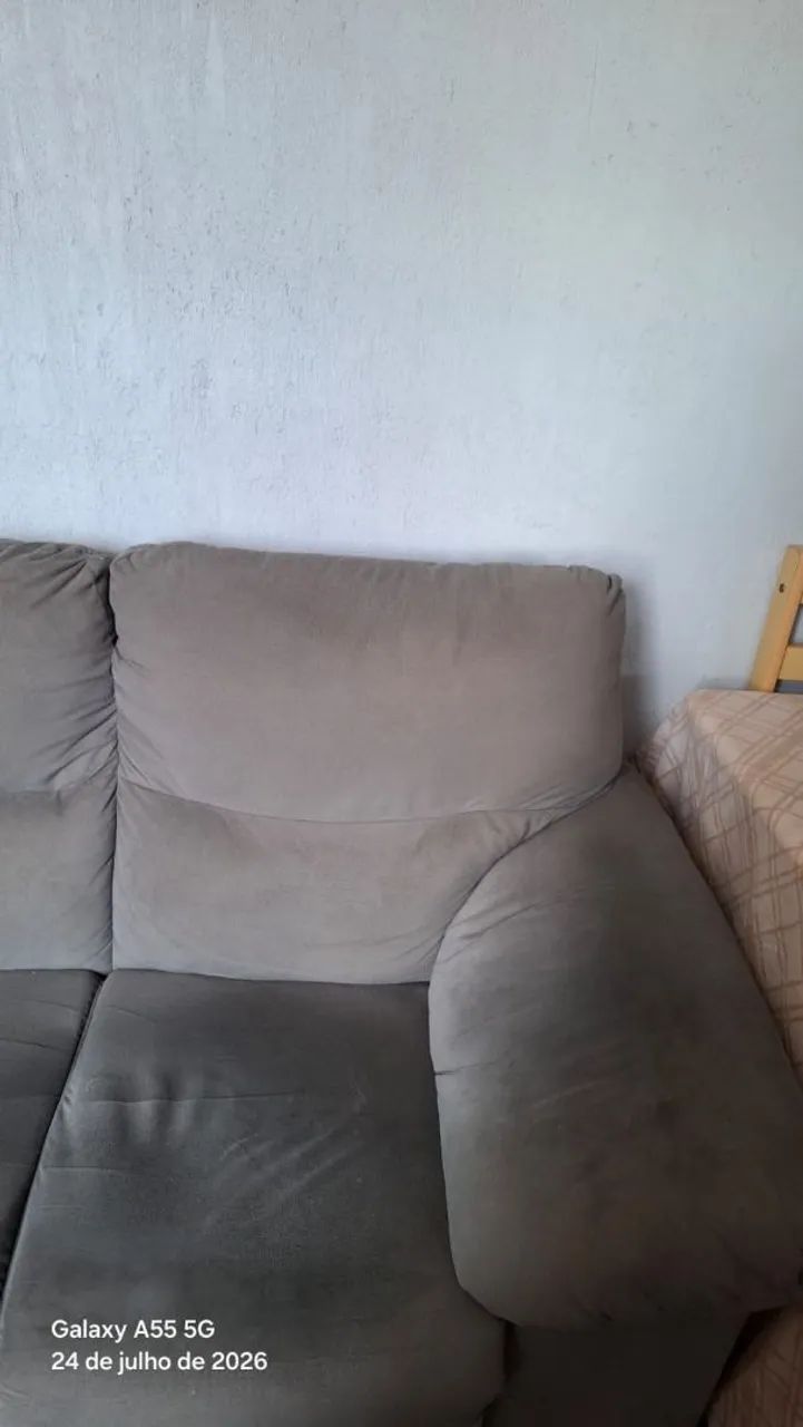 Vendo sofá de 3 e 2 lugares  - Foto 2