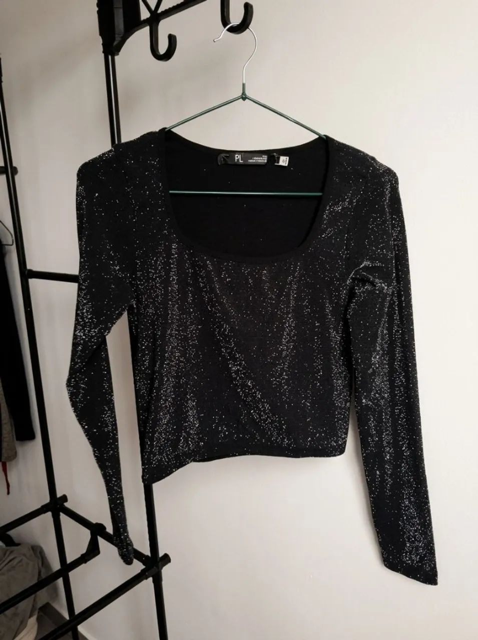 CROOPED PRETO