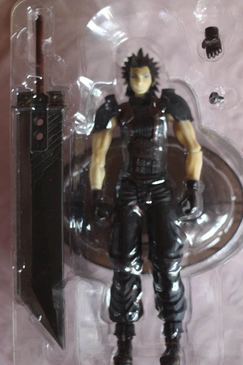 Action Figure Zack Fair - Final Fantasy VII Crisis Core - Foto 2