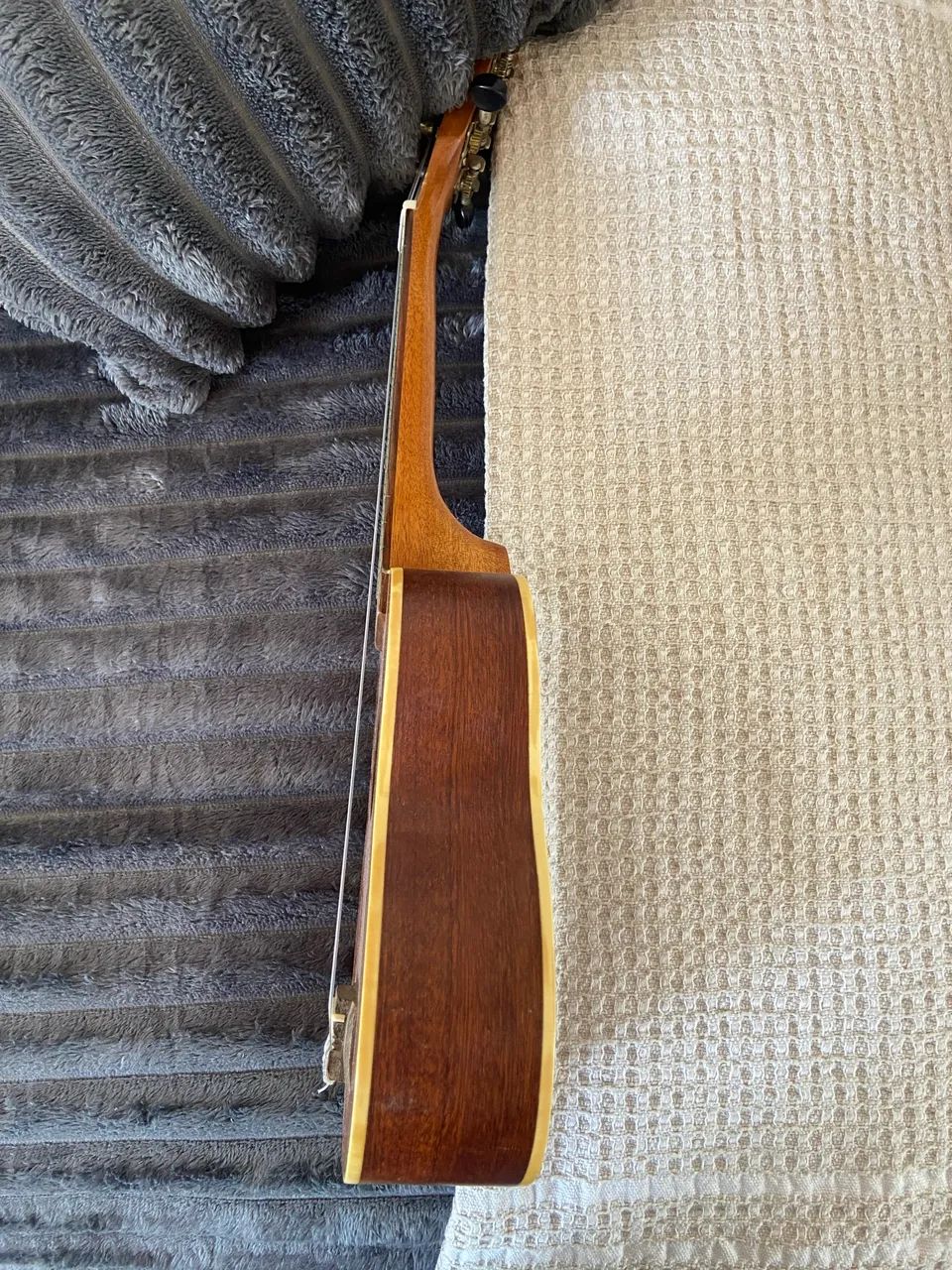 Ukulele novo  - Foto 3