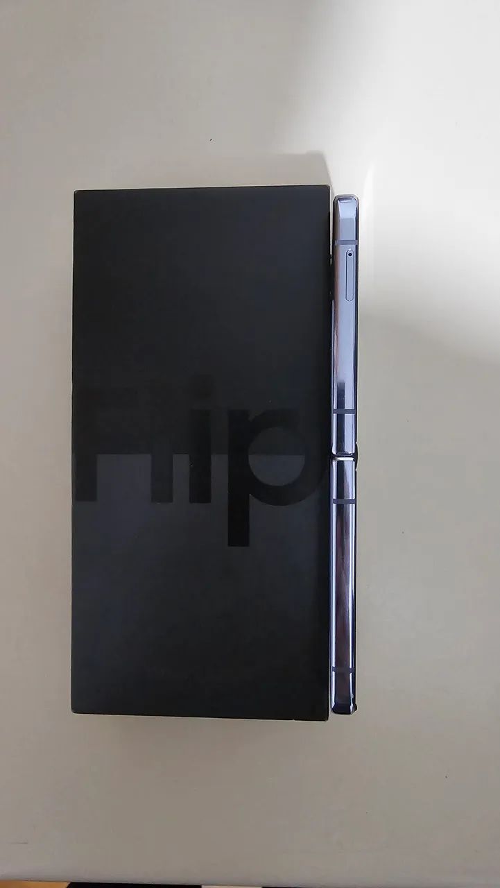 GALAXY Z FLIP 4  5G  - Foto 4