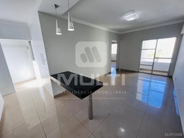 Apartamento - CENTRO