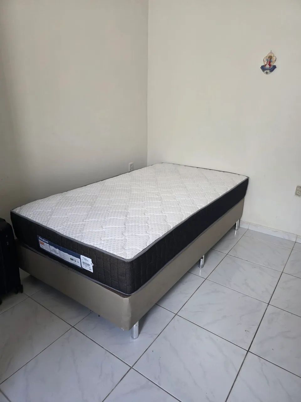 Cama e Colchão 