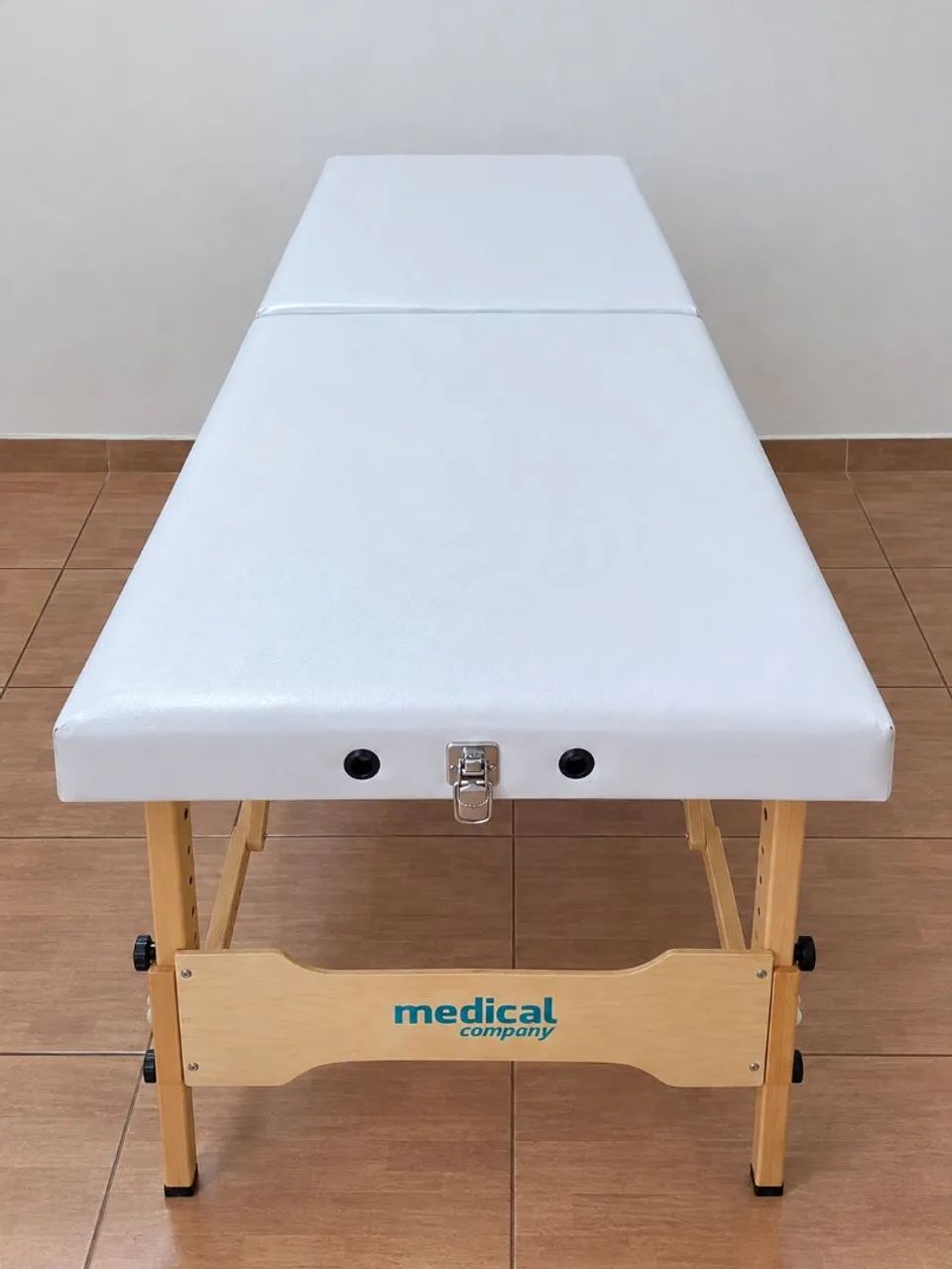 Maca para massagem que vira maleta