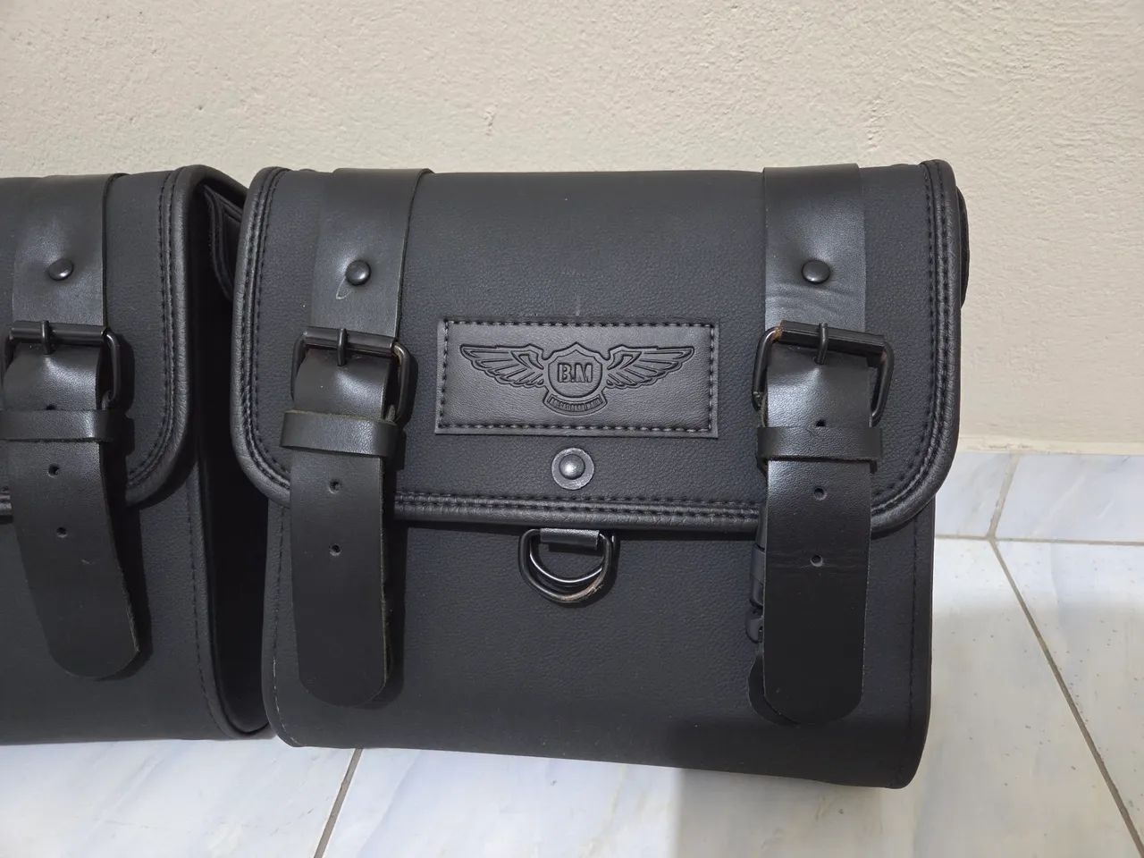 Par de Alforjes B.M Bolsas para Moto - Estilo Custom - Preto