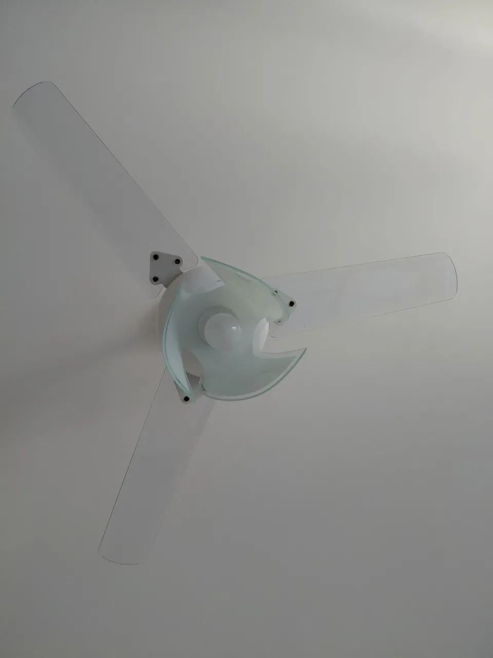 Ventilador Lestia Tron Branco - Foto 2
