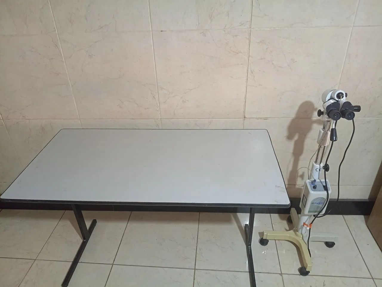 Mesa várias utilidades TOP  - Foto 3