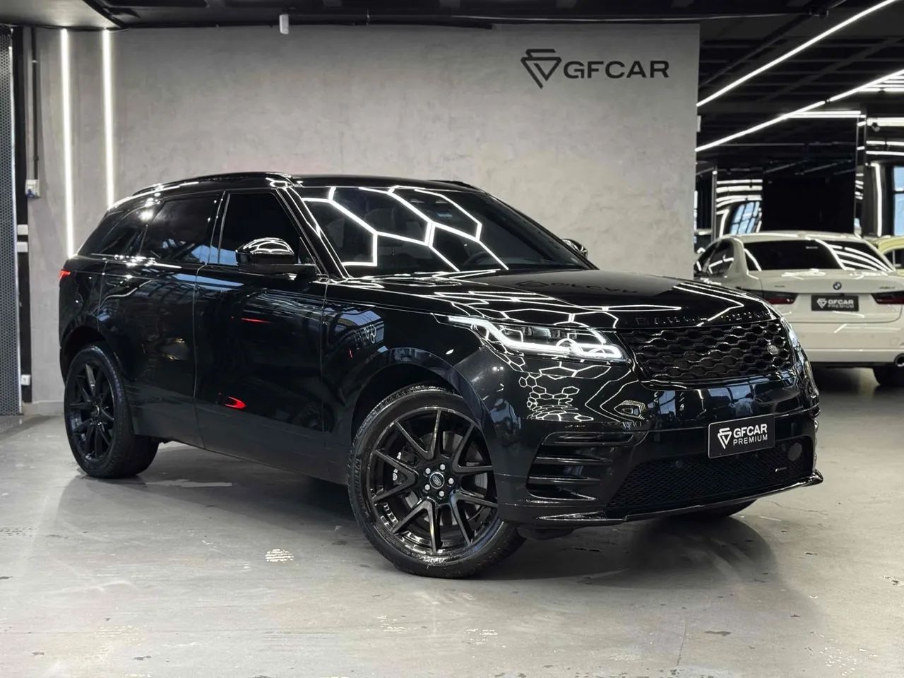Land Rover Range Rover Vel. R-DYN. S 2.0 Aut.(híbrido) 2023