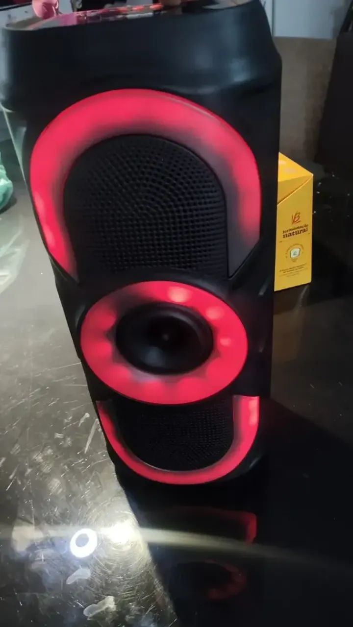 caixa de som bluetooth com rgb - Foto 3