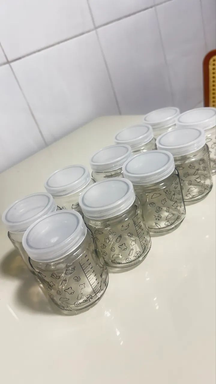 Pote de vidro amamentação 