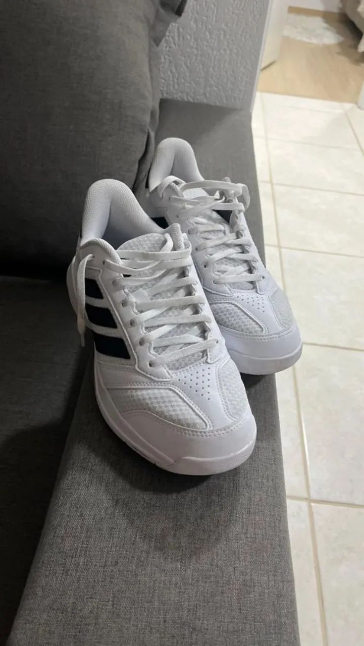 Tênis Adidas Ligra