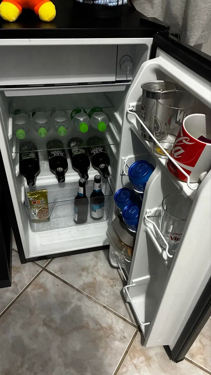 Frigobar 93L