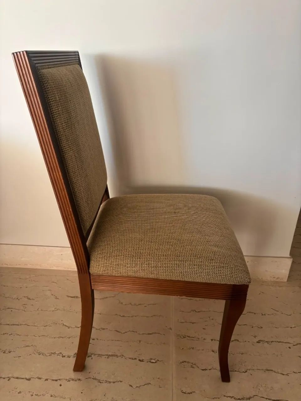Cadeiras de Jantar Premium em Madeira - Design Sofisticado - Foto 3