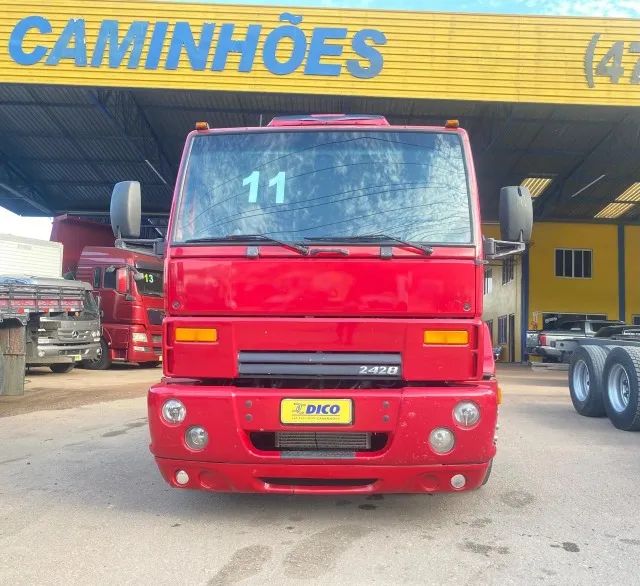 Ford Cargo 2428E 2011 - Foto 2