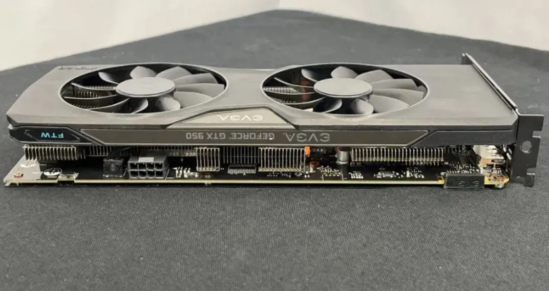 GTX 950 - Foto 2