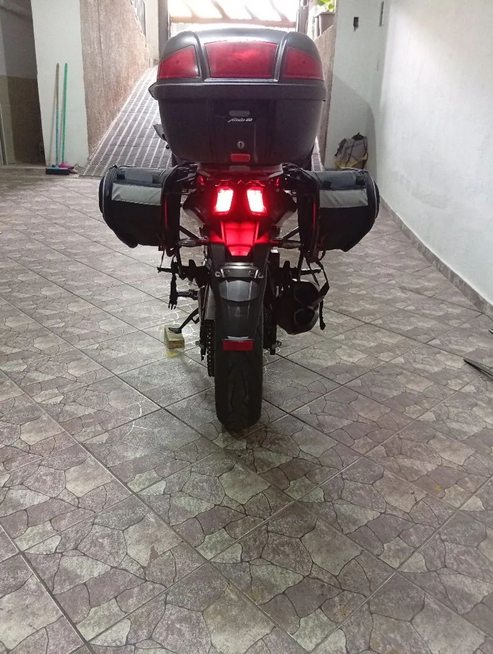 Dominar 400 2025  com 9.560 km. - Foto 4