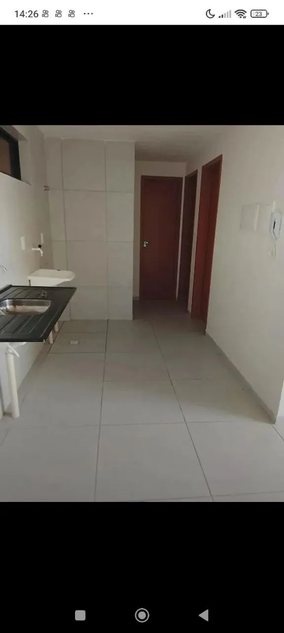 Aluga-se apartamento 