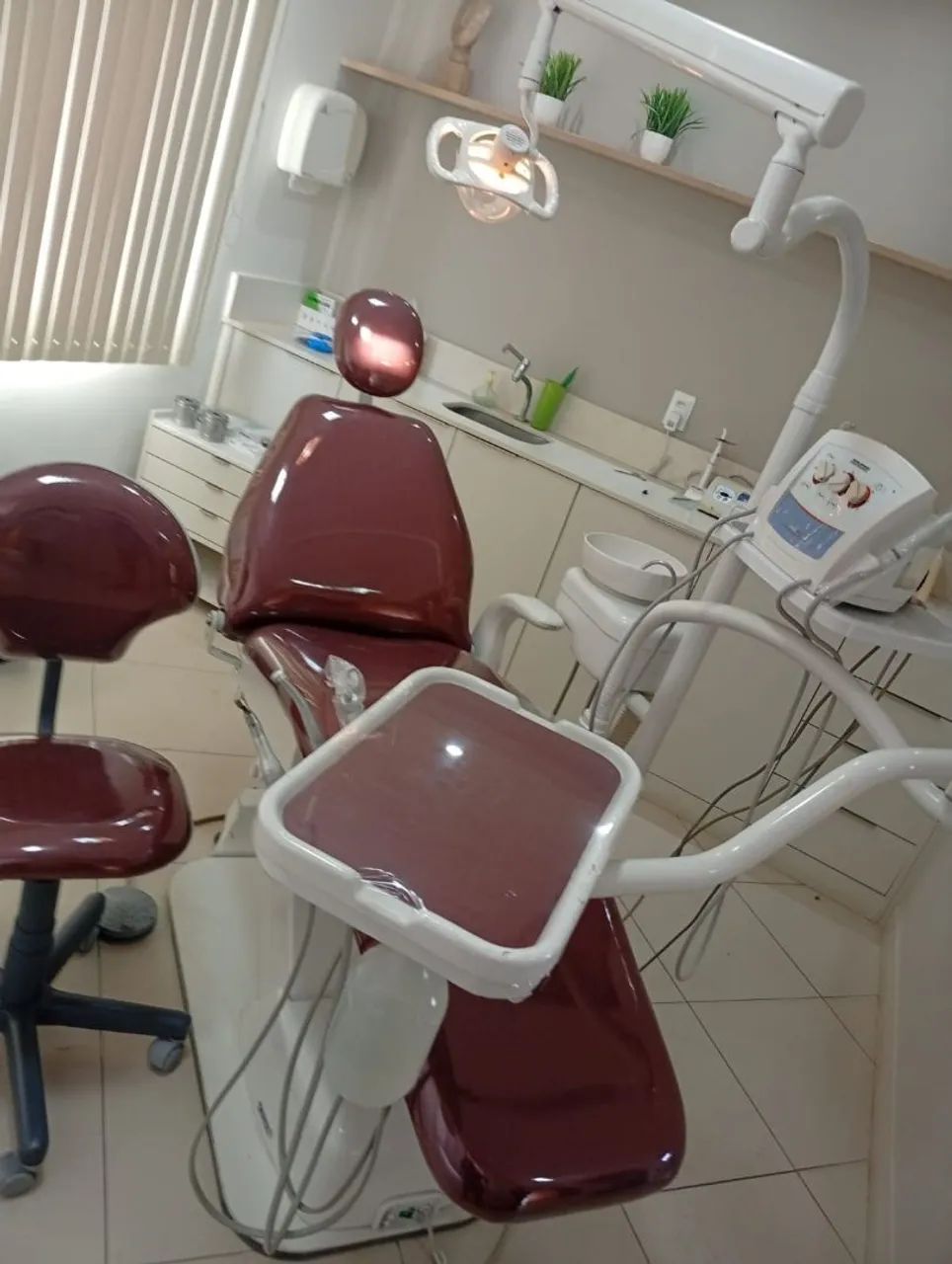 Cadeiras odontológicas reformadas lindas - Foto 2