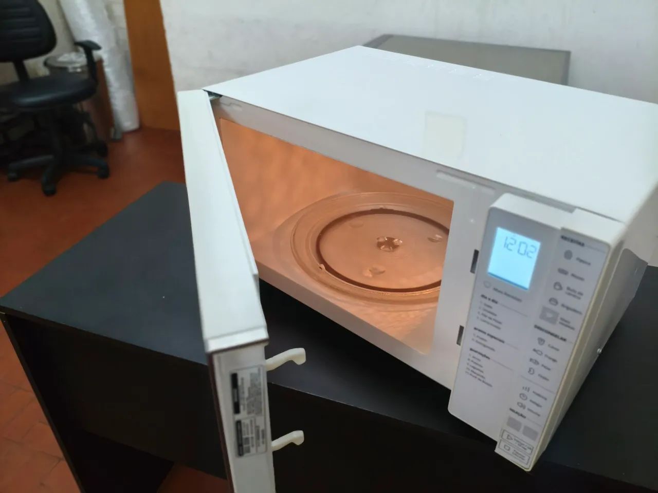 MICROONDAS  BRASTEMP 32 LITROS  - Foto 5