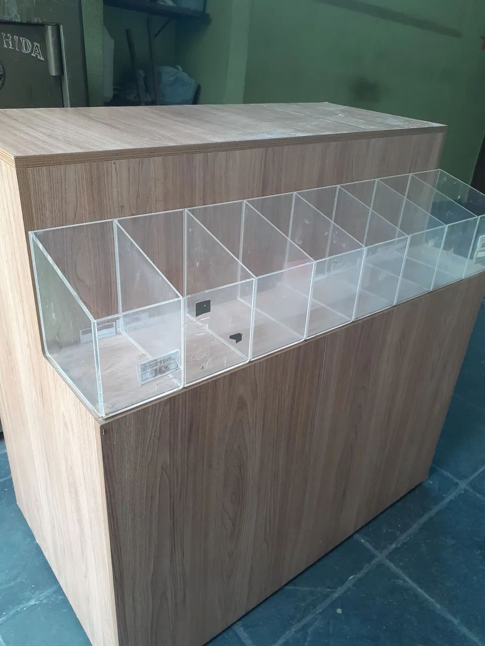 Balcão exposição/ atendimento 