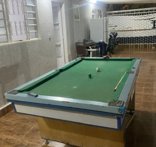 Mesa de sinuca em ardosia