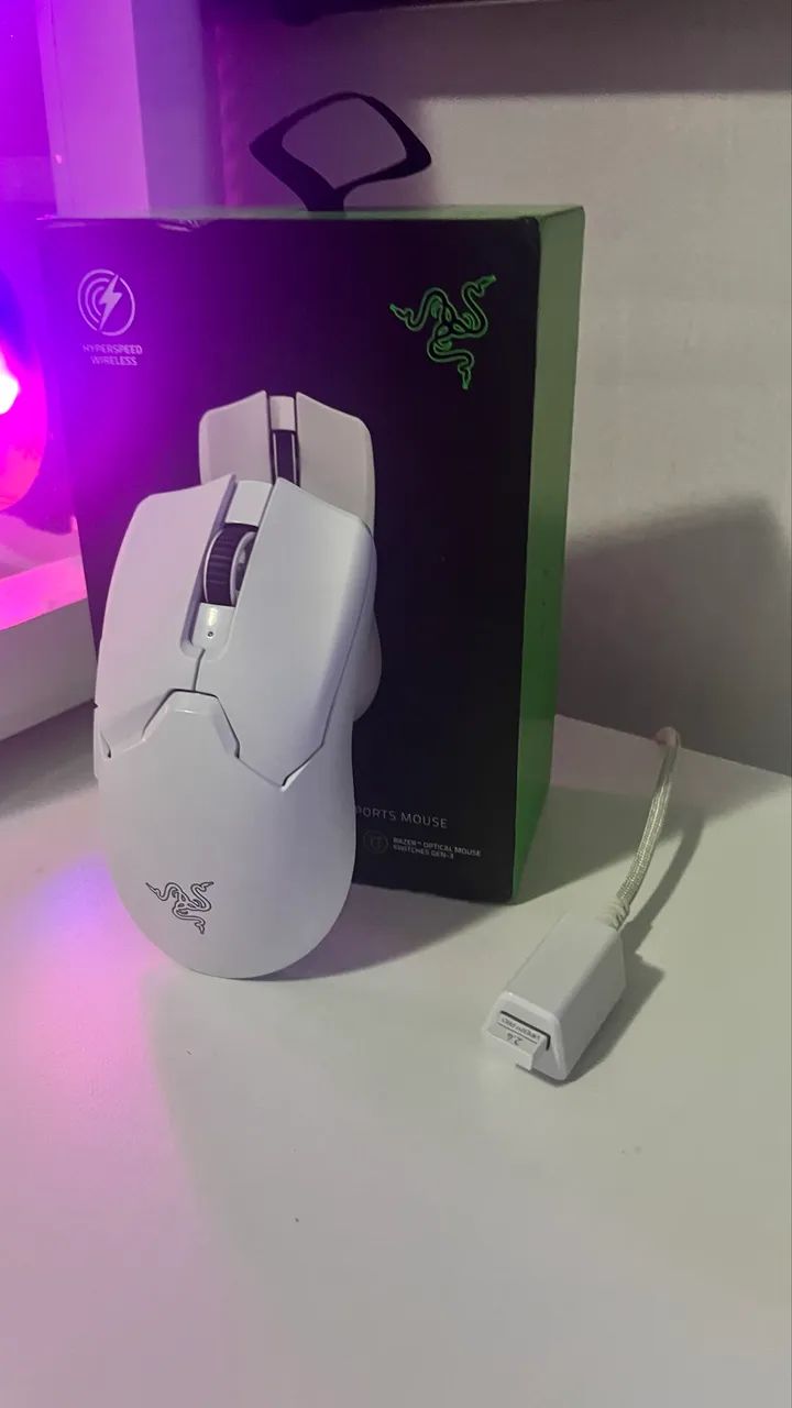 Mouse Razer viper v2 pro pouquíssimo usado e com os acessórios 