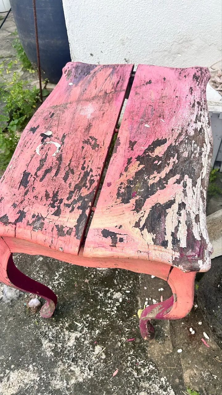 Vendo mesa de madeira maciça para reforma - Foto 2