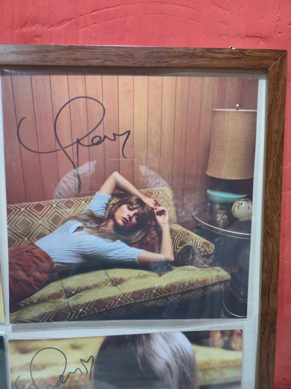 Taylor Swift サイン入りアルバム「Midnights」額装 SIGNED Taylor Swift Midnights Moonstone Blue CD with Hand Signed