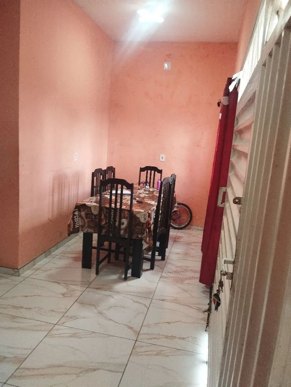 Vende-se está casa com pouco tempo de construída  - Foto 4