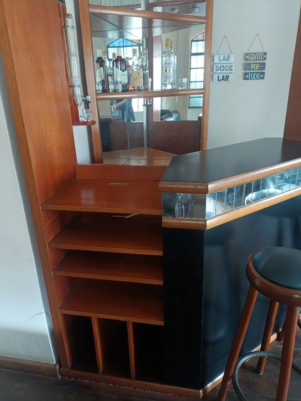 Bar de Canto em Madeira Maciça  - Foto 3