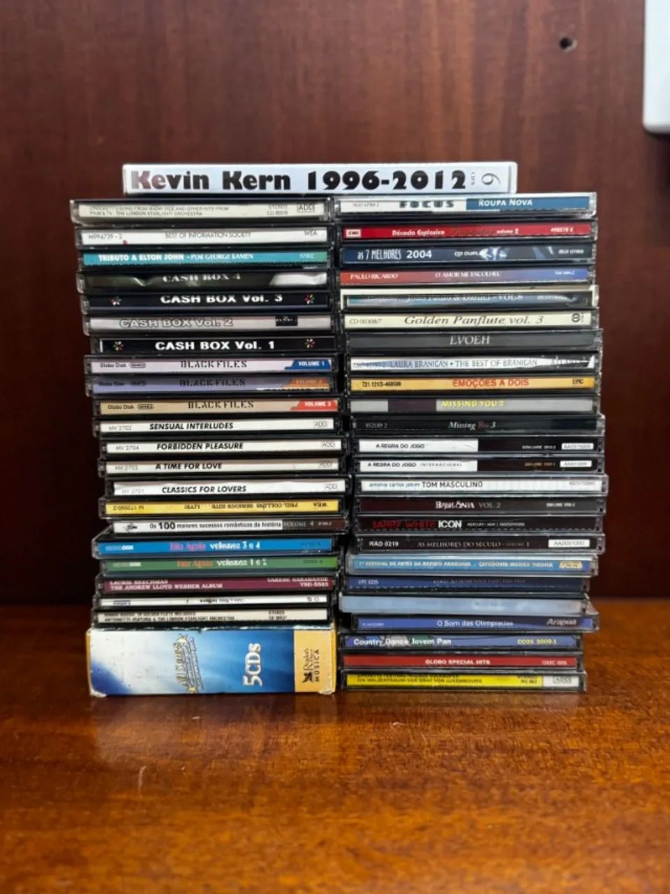 COLEÇÃO DE CD'S ESTILO FLASHBACK 53 UNIDADES - Foto 2