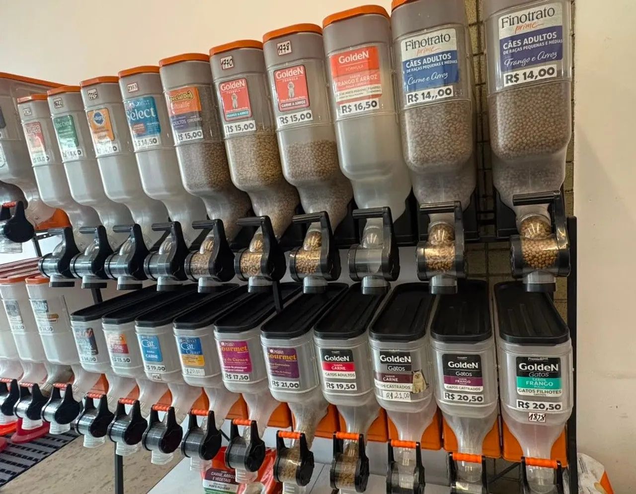 Dispenser de ração 