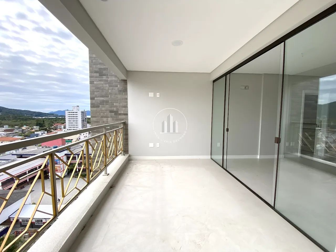 Apartamento 3 suítes 2 vagas livres no Splendore - Centro - EST - Foto 2