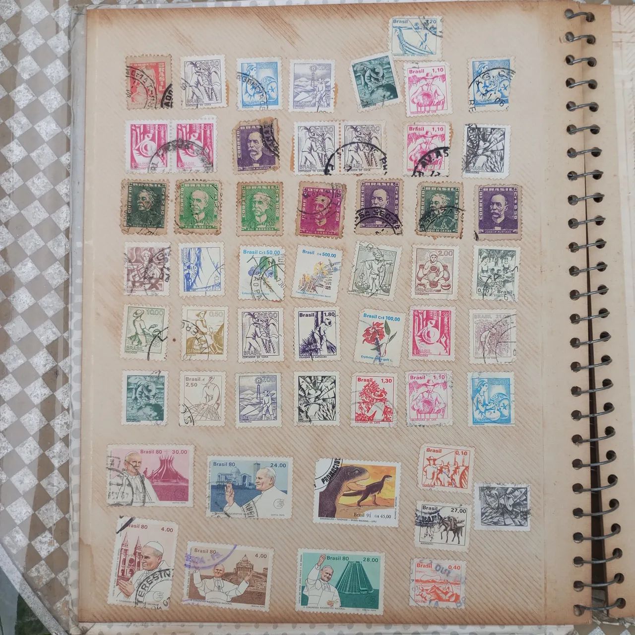 Antigos Selos Brasileiros e Internacionais  - Foto 2