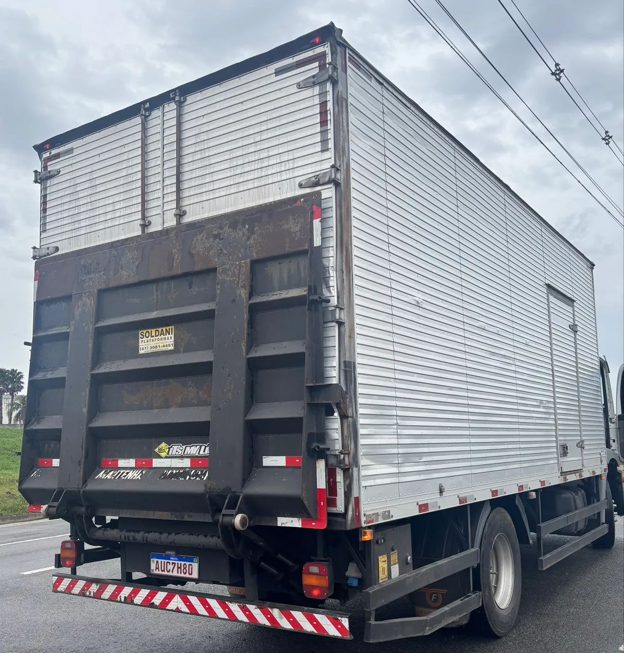 VIAGEM & FRETE( Caminhão plataforma elevada,saveiro e van) - Foto 2