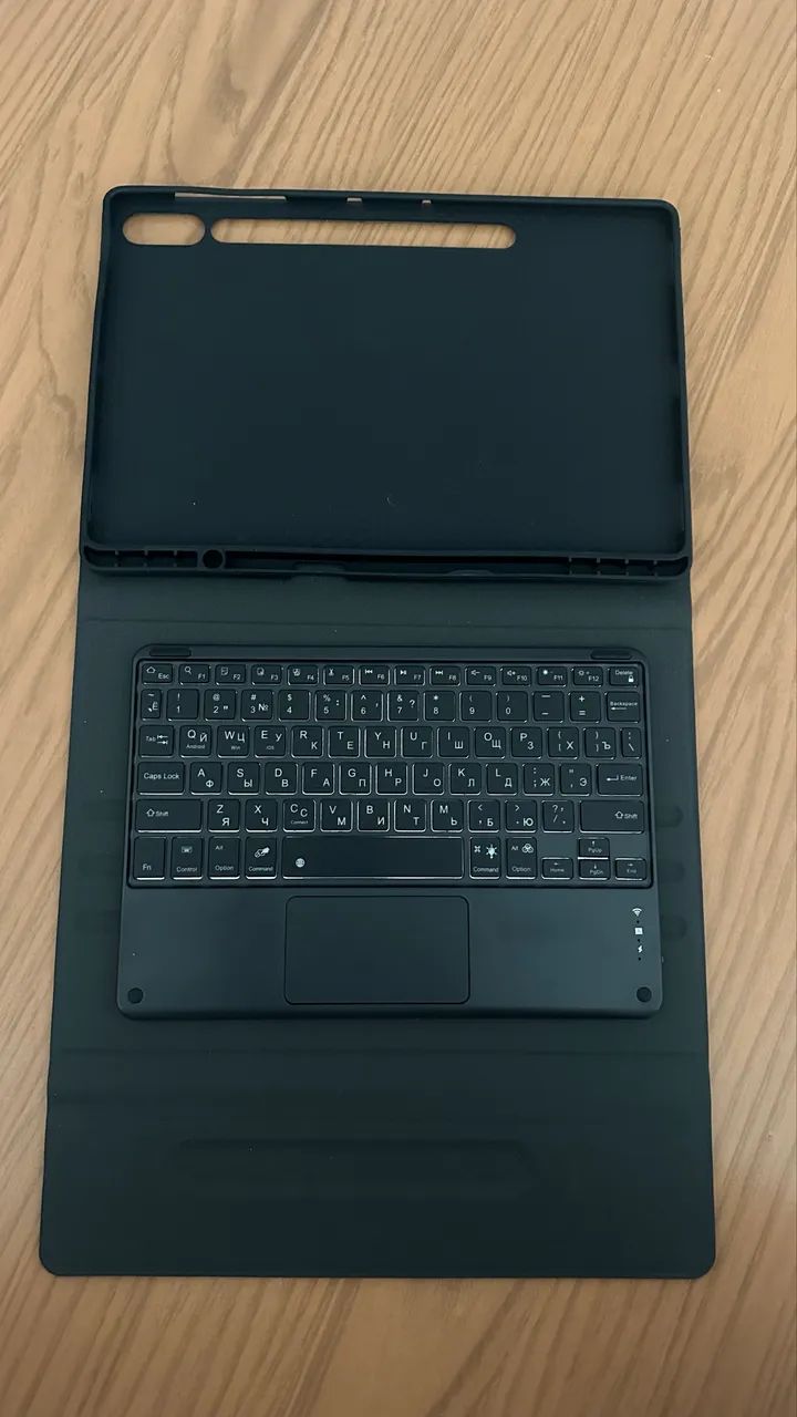 Capa com teclado tablet samsung S7FE/S7 Plus/S8 Plus/S9 Plus/S9FE Plus/S10 Plus 12.4? - Foto 5