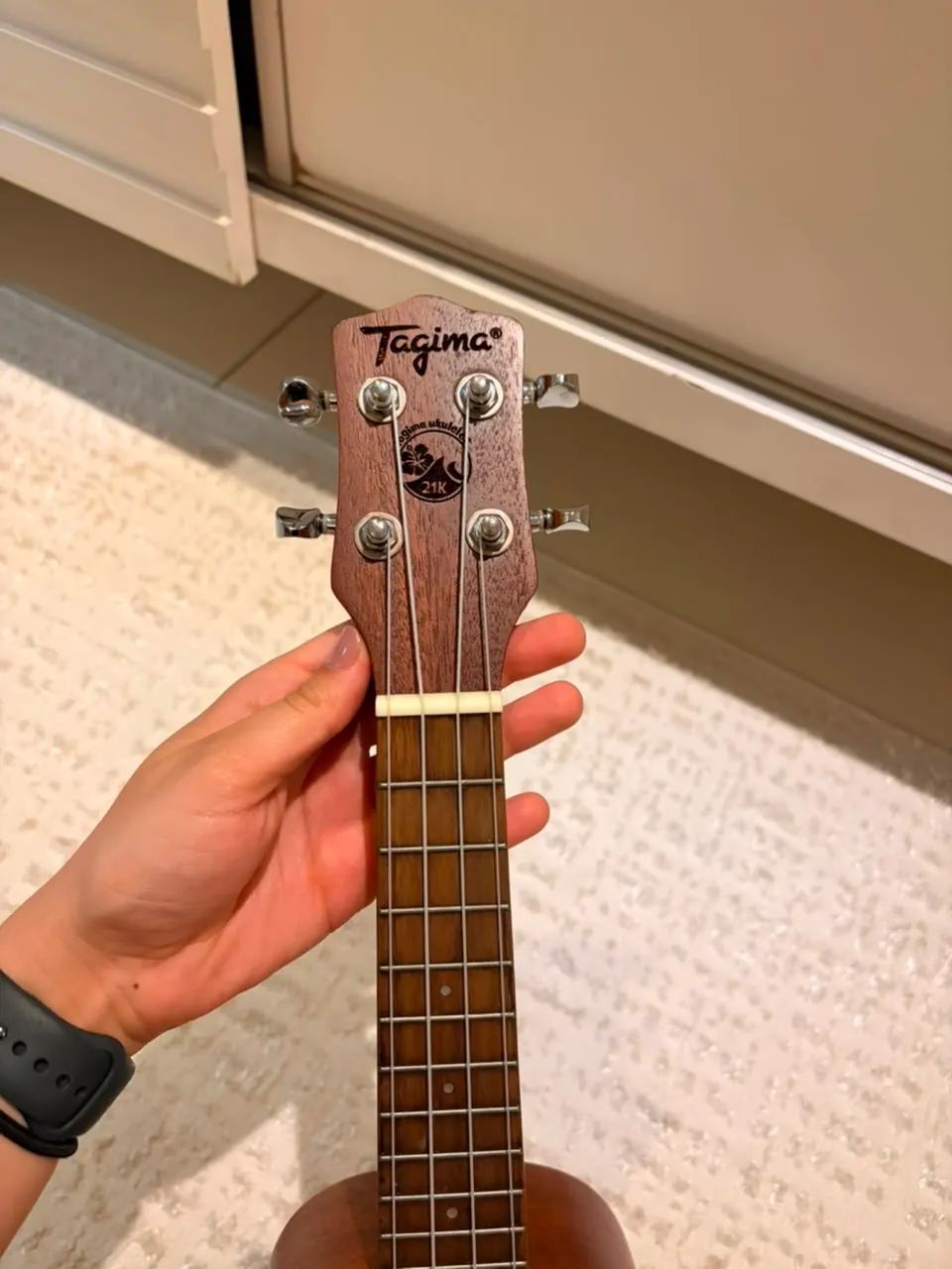 Ukulele Tagima 21K NF com Capa protetora  - Foto 3
