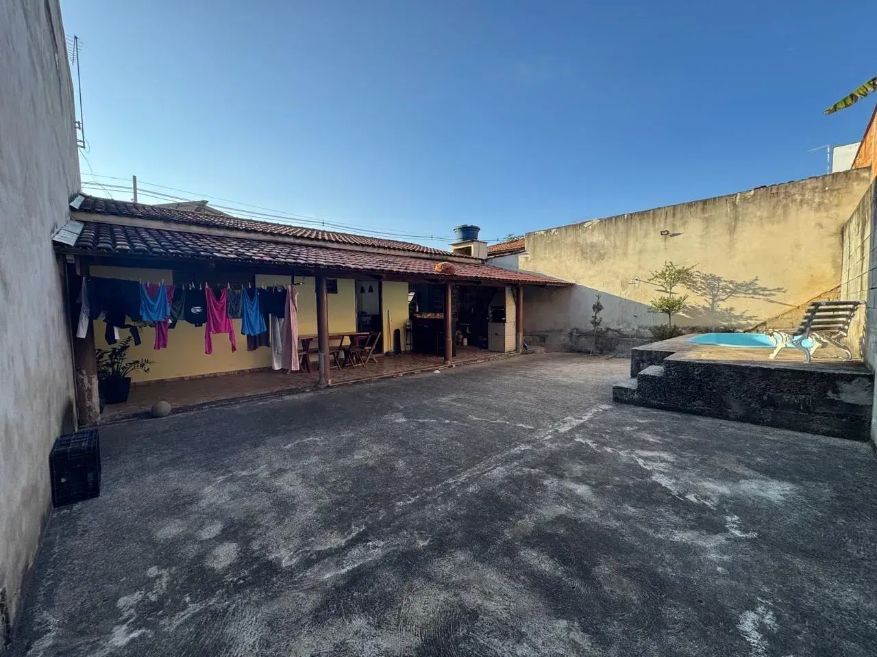 Imóvel para venda possui 200 metros quadrados com 3 quartos - Foto 2