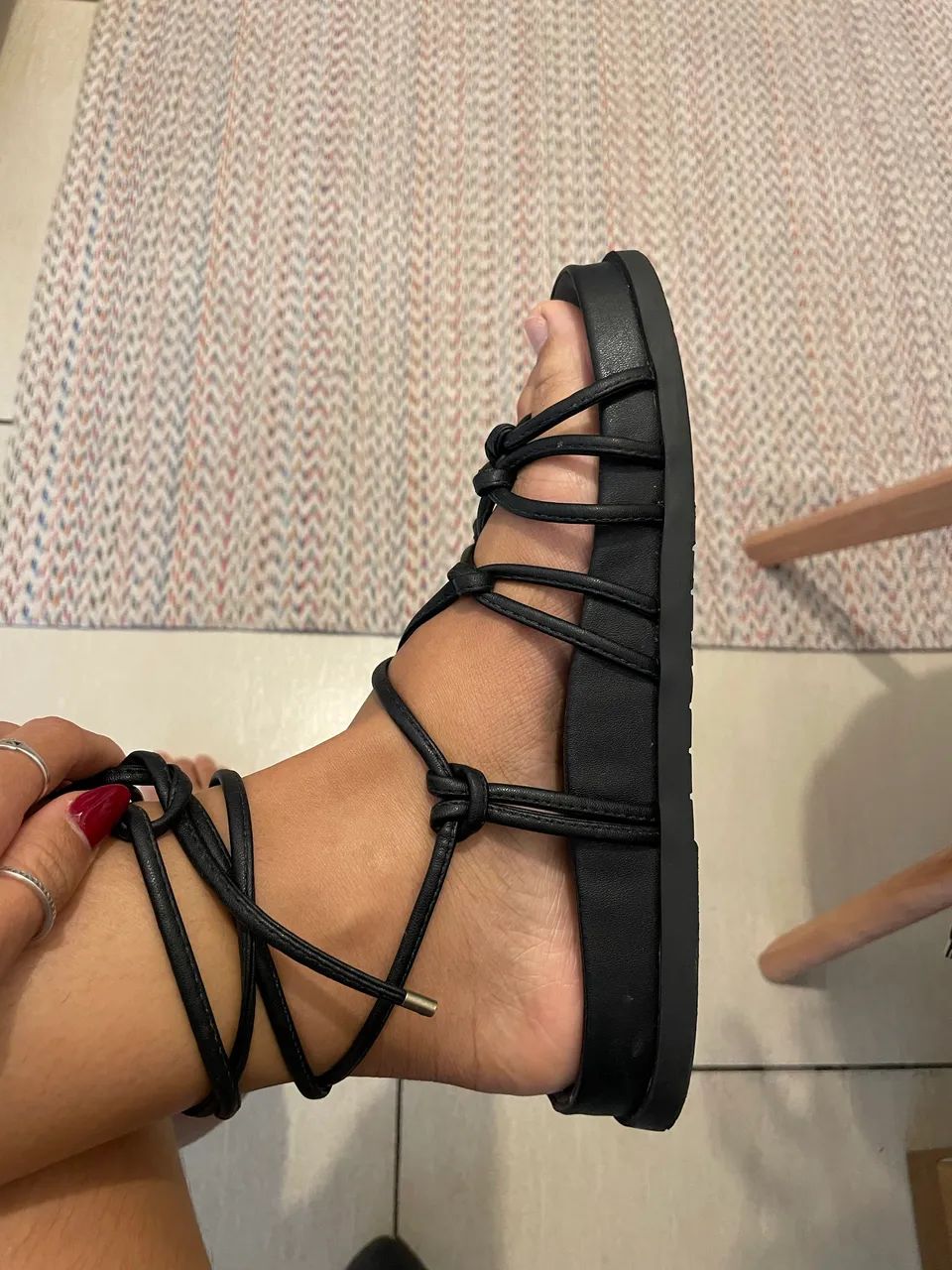 Sandália Papete Constance Preta  - Foto 3