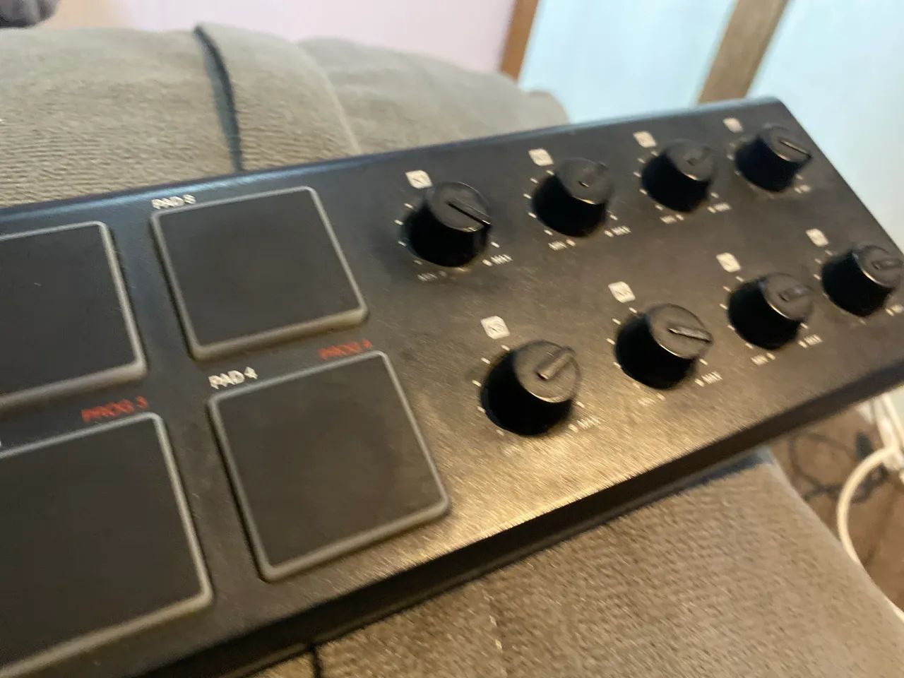 ? Controlador MIDI Akai LPD8 - Compacto e Profissional ? - Foto 3