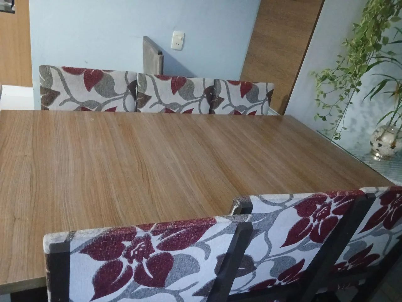 Mesa 6 cadeiras 